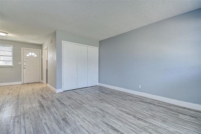 525 9TH AVENUE N 2, St Petersburg, FL 33701