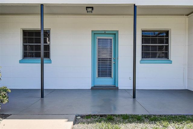 525 9TH AVENUE N 2, St Petersburg, FL 33701