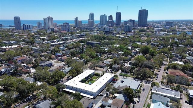 525 9TH AVENUE N 2, St Petersburg, FL 33701