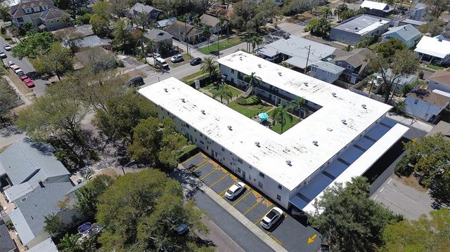 525 9TH AVENUE N 2, St Petersburg, FL 33701