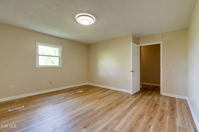 208 Buffalo Road, Bluff City, TN 37618