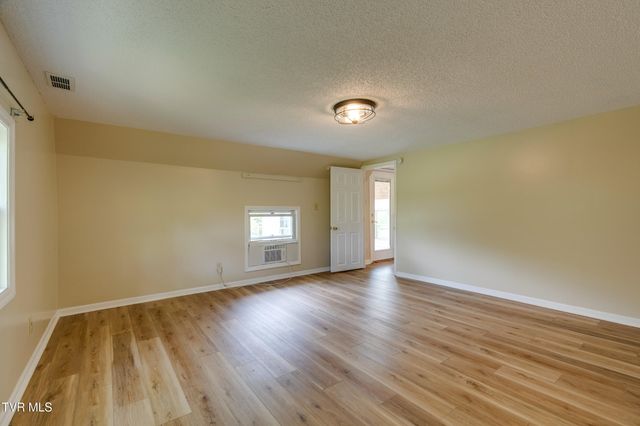 208 Buffalo Road, Bluff City, TN 37618