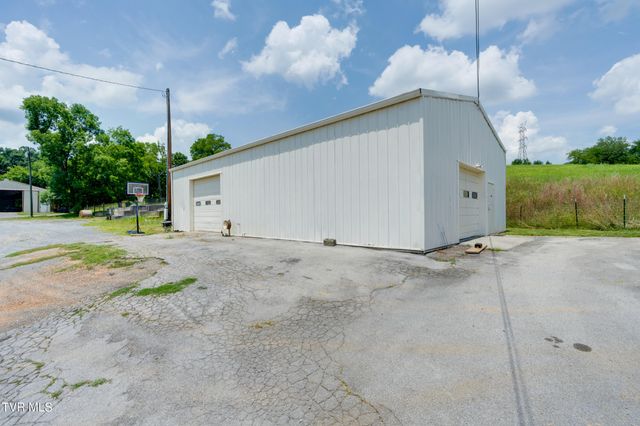 208 Buffalo Road, Bluff City, TN 37618
