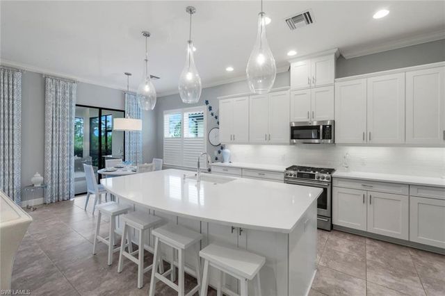 19747 Estero Pointe LN, Fort Myers, FL 33908
