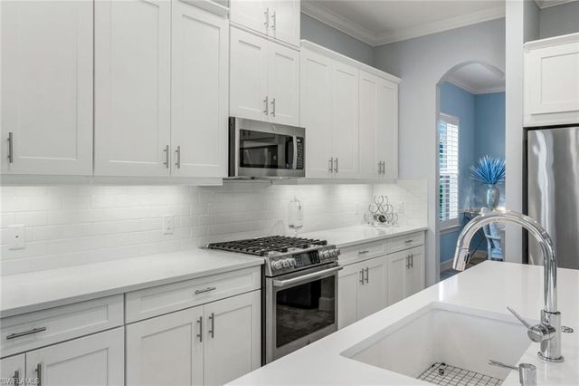 19747 Estero Pointe LN, Fort Myers, FL 33908