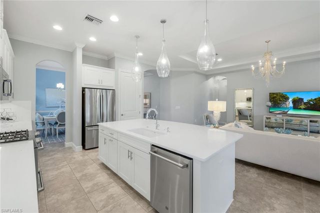19747 Estero Pointe LN, Fort Myers, FL 33908