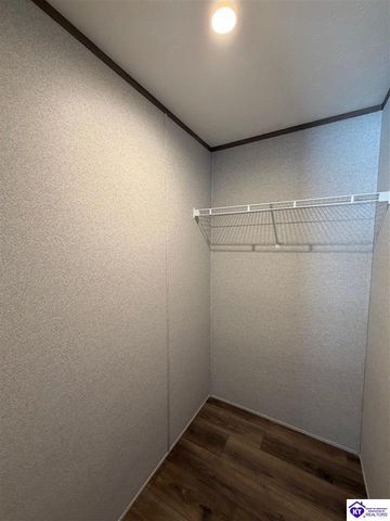 110 Persimmon Court, Vine Grove, KY 40175