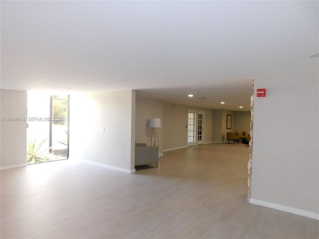 8025 SW 107th Avenue 321, Miami, FL 33173