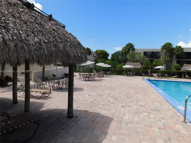 8025 SW 107th Avenue 321, Miami, FL 33173