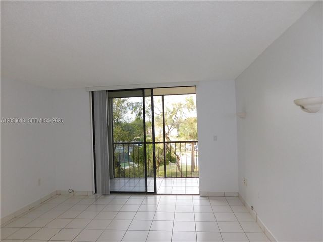 8025 SW 107th Avenue 321, Miami, FL 33173
