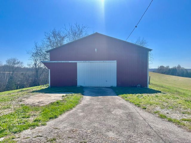 1445 Weed Sparksville Road, Columbia, KY 42728