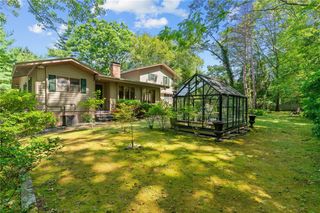310 Twin River Road, Lincoln, RI 02865