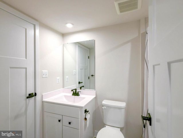 8123 PRIMROSE LN, Laurel, MD 20723