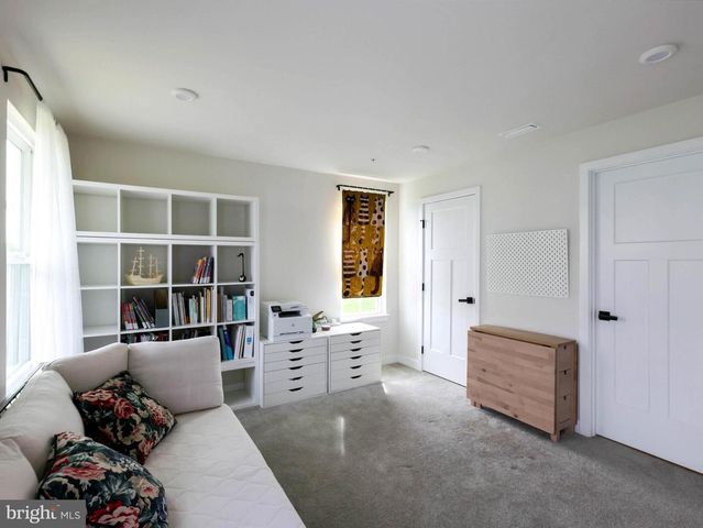 8123 PRIMROSE LN, Laurel, MD 20723