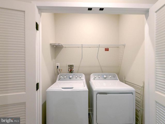 8123 PRIMROSE LN, Laurel, MD 20723