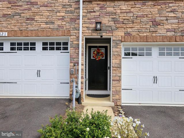 8123 PRIMROSE LN, Laurel, MD 20723