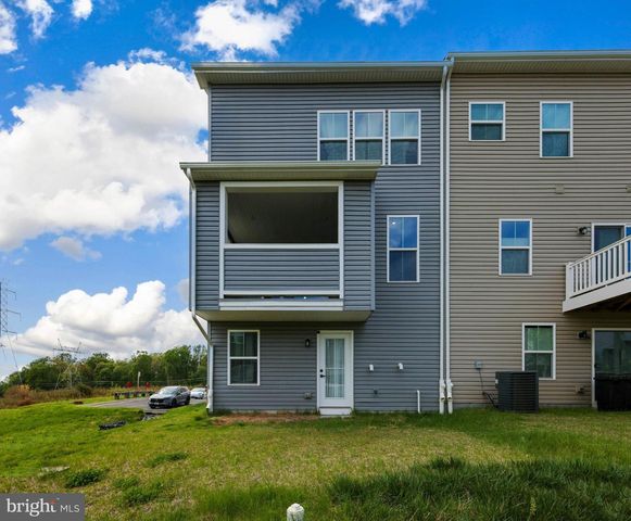 8123 PRIMROSE LN, Laurel, MD 20723