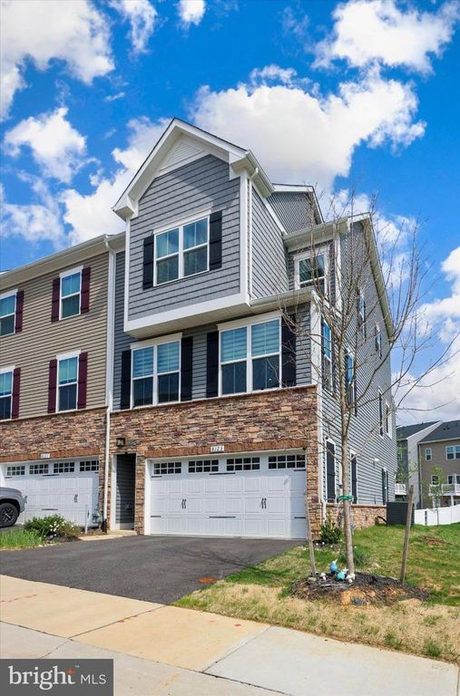 8123 PRIMROSE LN, Laurel, MD 20723