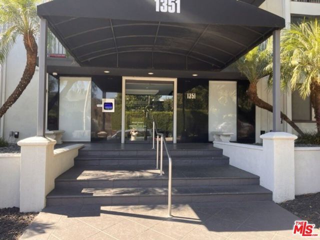 1351 N CRESCENT HEIGHTS 210, West Hollywood, CA 90046
