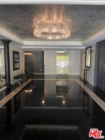 1351 N CRESCENT HEIGHTS 210, West Hollywood, CA 90046