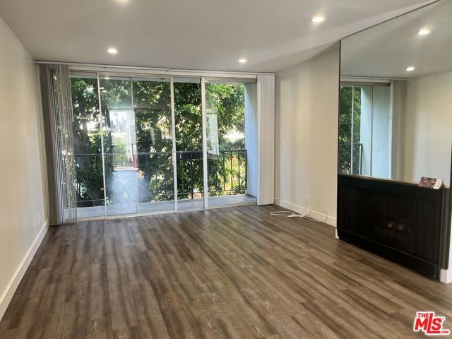 1351 N CRESCENT HEIGHTS 210, West Hollywood, CA 90046