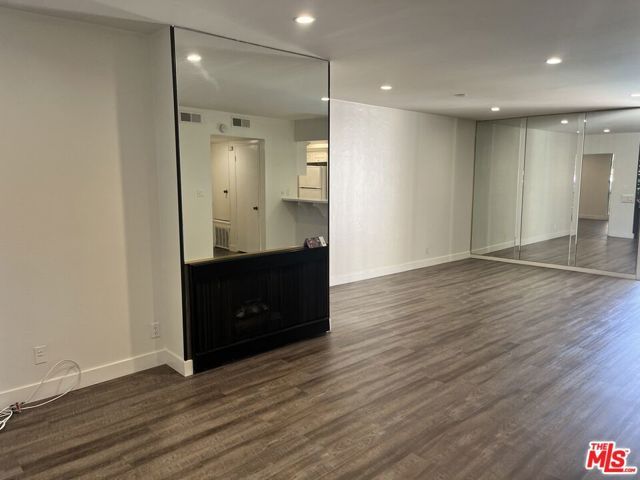 1351 N CRESCENT HEIGHTS 210, West Hollywood, CA 90046