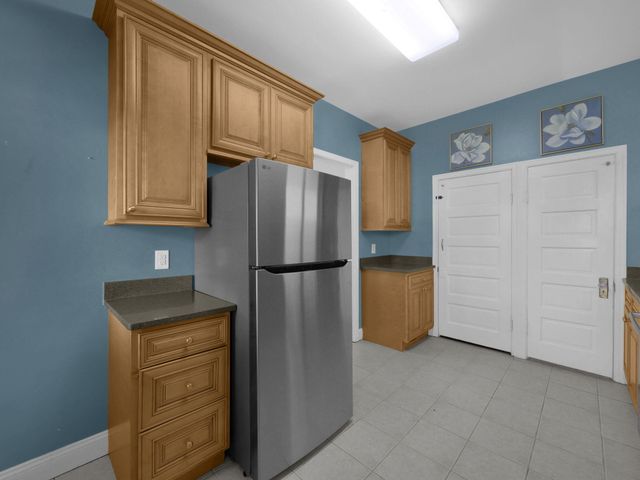 166 E 42nd Street, Latonia, KY 41015