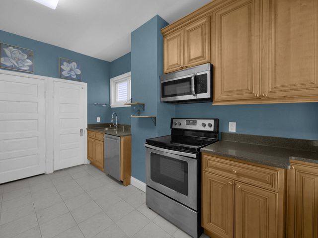166 E 42nd Street, Latonia, KY 41015