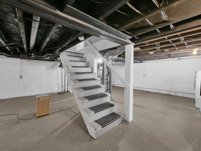 166 E 42nd Street, Latonia, KY 41015