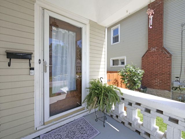 166 E 42nd Street, Latonia, KY 41015
