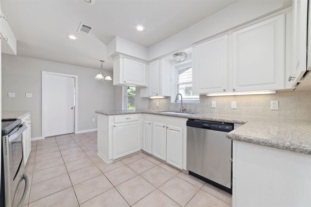 11426 Endicott Lane, Houston, TX 77035