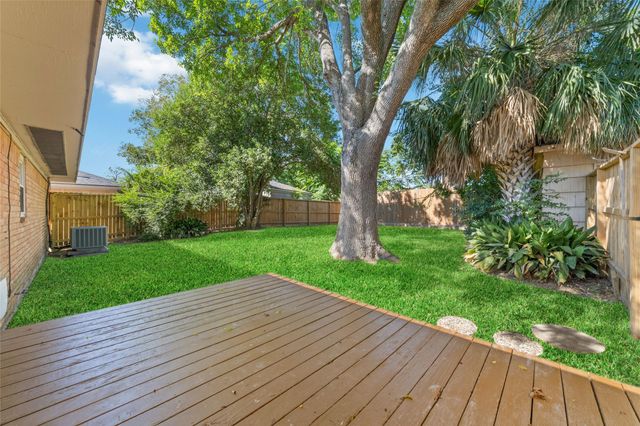 11426 Endicott Lane, Houston, TX 77035