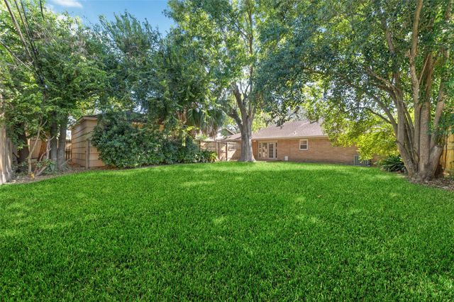 11426 Endicott Lane, Houston, TX 77035