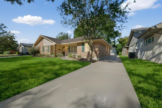 11426 Endicott Lane, Houston, TX 77035