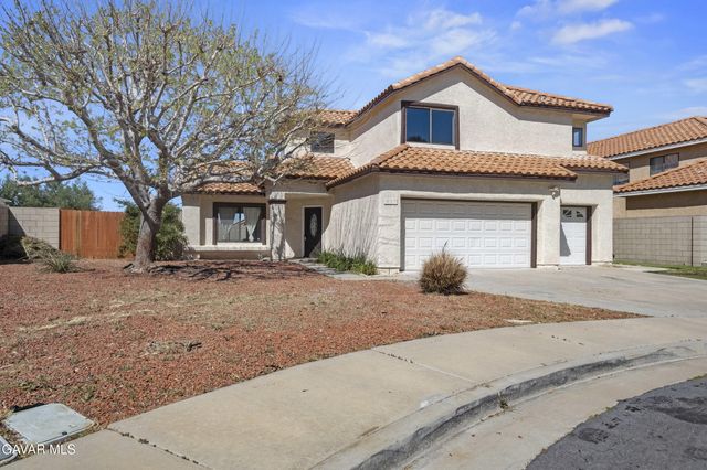 447 Magna Vista Court, Palmdale, CA 93551
