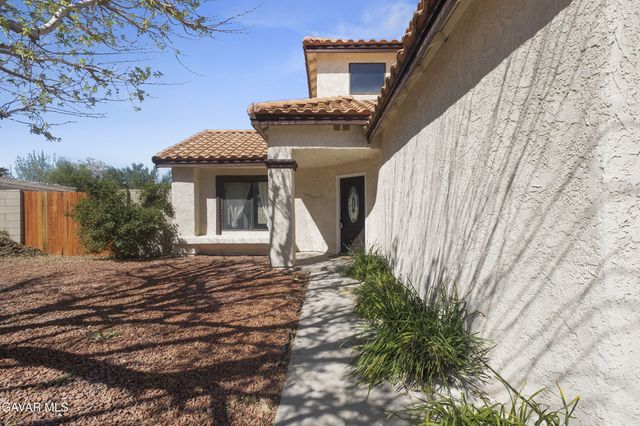 447 Magna Vista Court, Palmdale, CA 93551