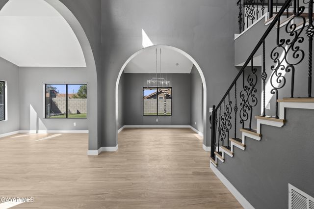 447 Magna Vista Court, Palmdale, CA 93551