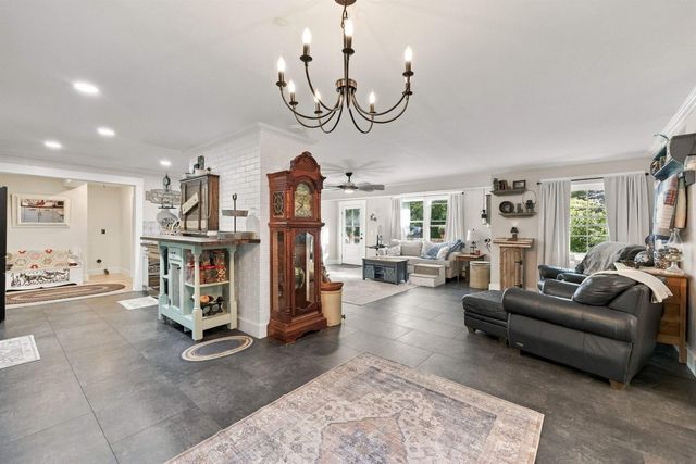 144 White Plains Road, Webster, NH 03303
