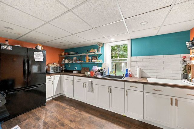 144 White Plains Road, Webster, NH 03303