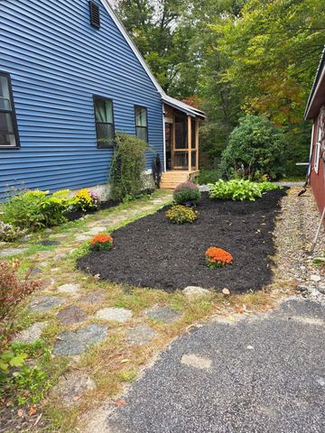 144 White Plains Road, Webster, NH 03303