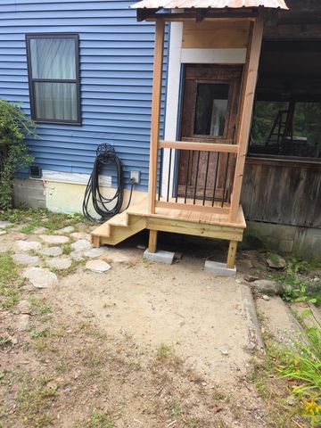 144 White Plains Road, Webster, NH 03303