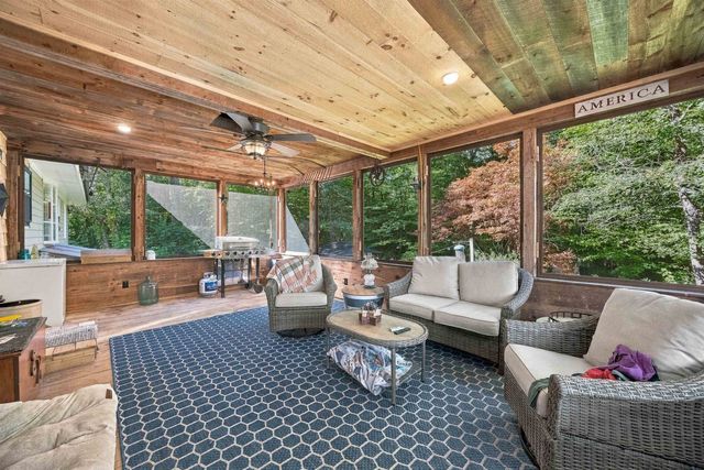 144 White Plains Road, Webster, NH 03303