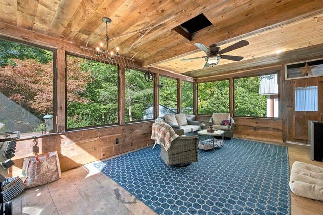 144 White Plains Road, Webster, NH 03303