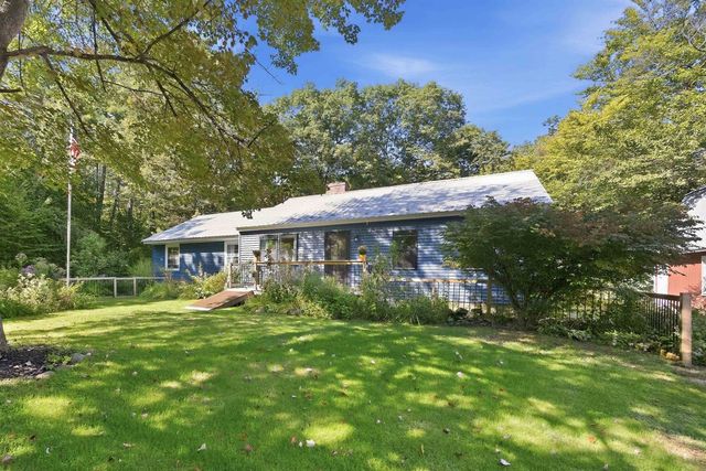 144 White Plains Road, Webster, NH 03303