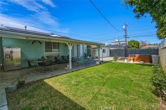 18149 Saticoy, Reseda, CA 91335