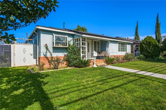 18149 Saticoy, Reseda, CA 91335