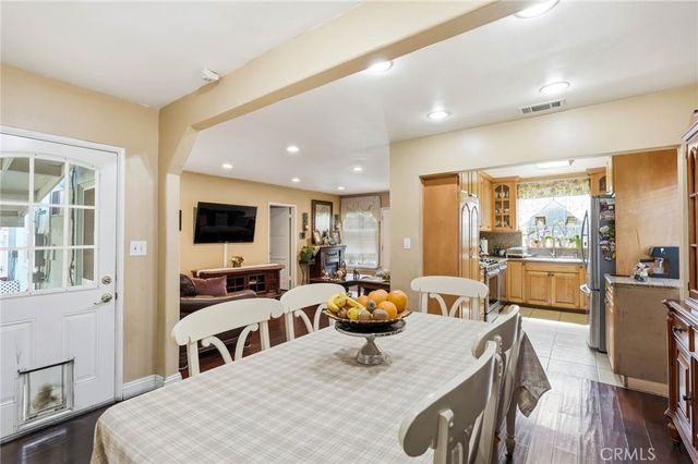 18149 Saticoy, Reseda, CA 91335