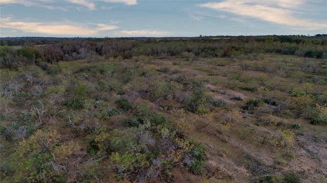 - Cr 218, Cameron, TX 76520