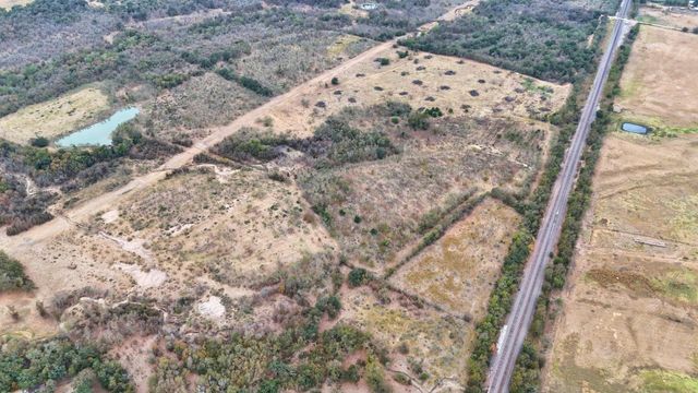 - Cr 218, Cameron, TX 76520