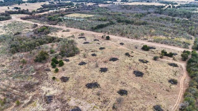 - Cr 218, Cameron, TX 76520